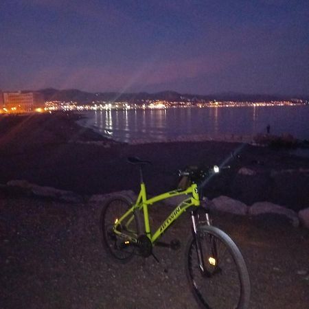 Apto A 5 Min A Pie De La Playa マラガ エクステリア 写真